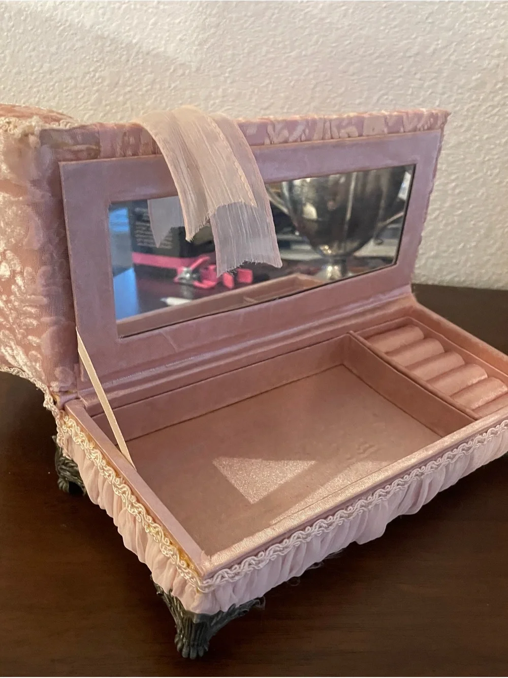 Pink Damask Mini Chaise Jewelry Box with Bow Accent